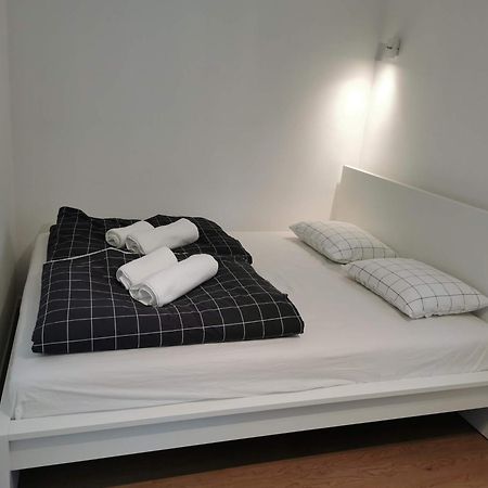 Naia Apartments Novo Mesto Extérieur photo