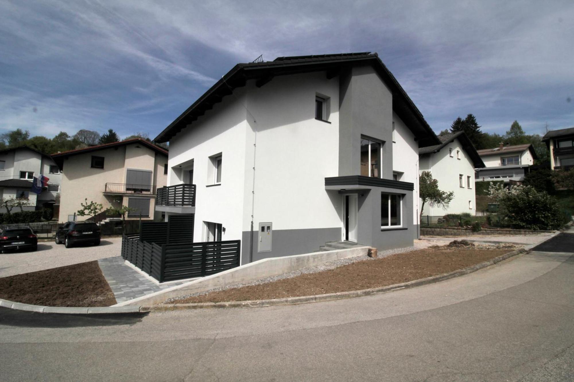 Naia Apartments Novo Mesto Extérieur photo